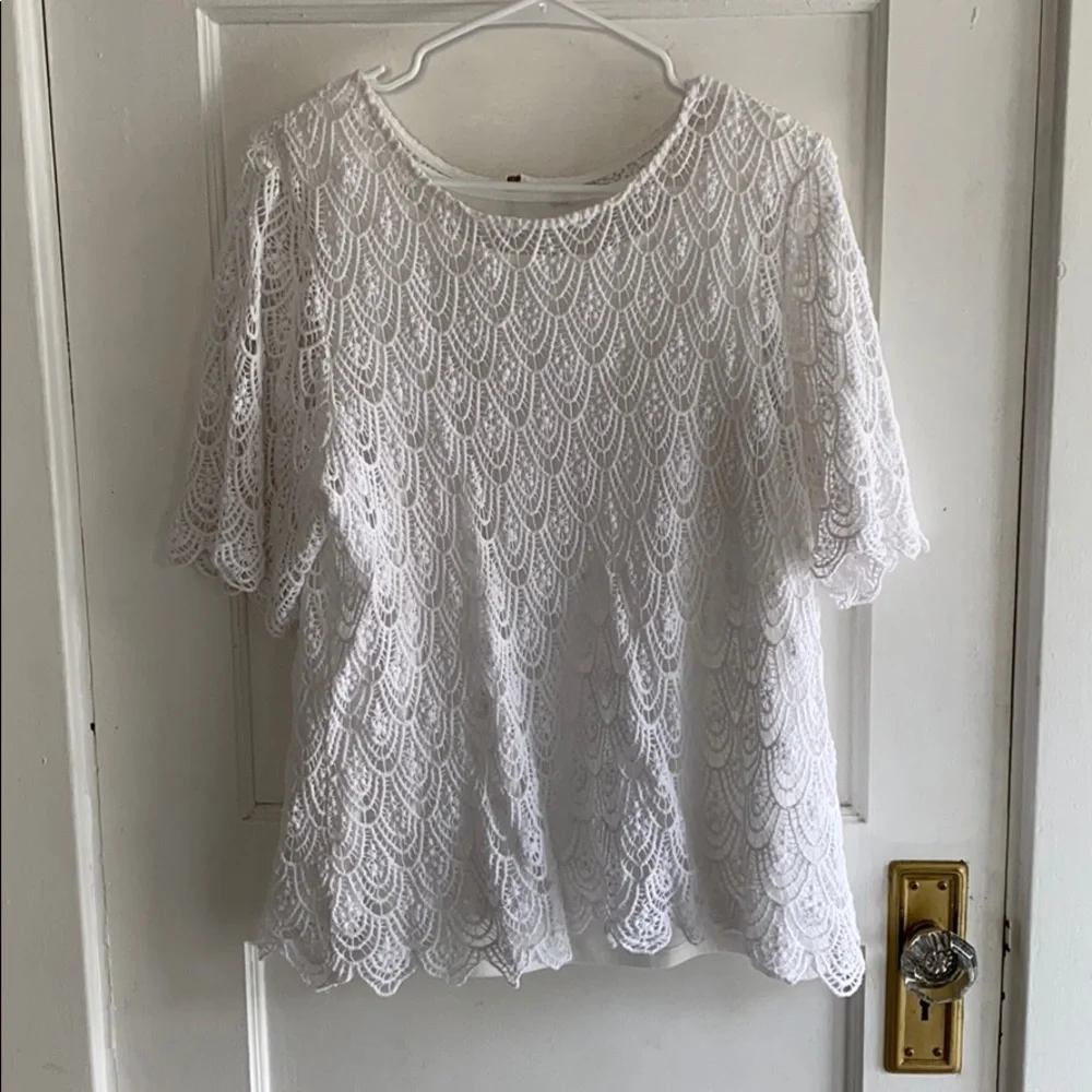 Dress Barn XL white eyelet design oversized short sleeve top neutral coastal